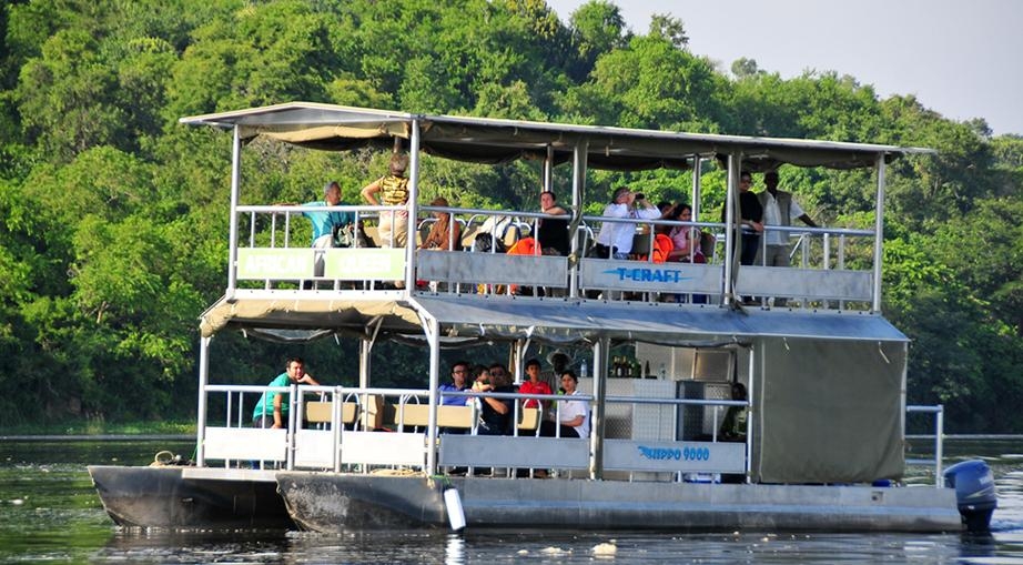 Safari and Boat Cruise in Queen Elizabeth National Park
